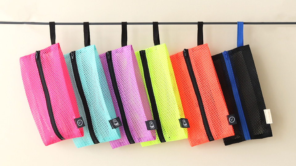 真ん中ファスナーポーチ　全色