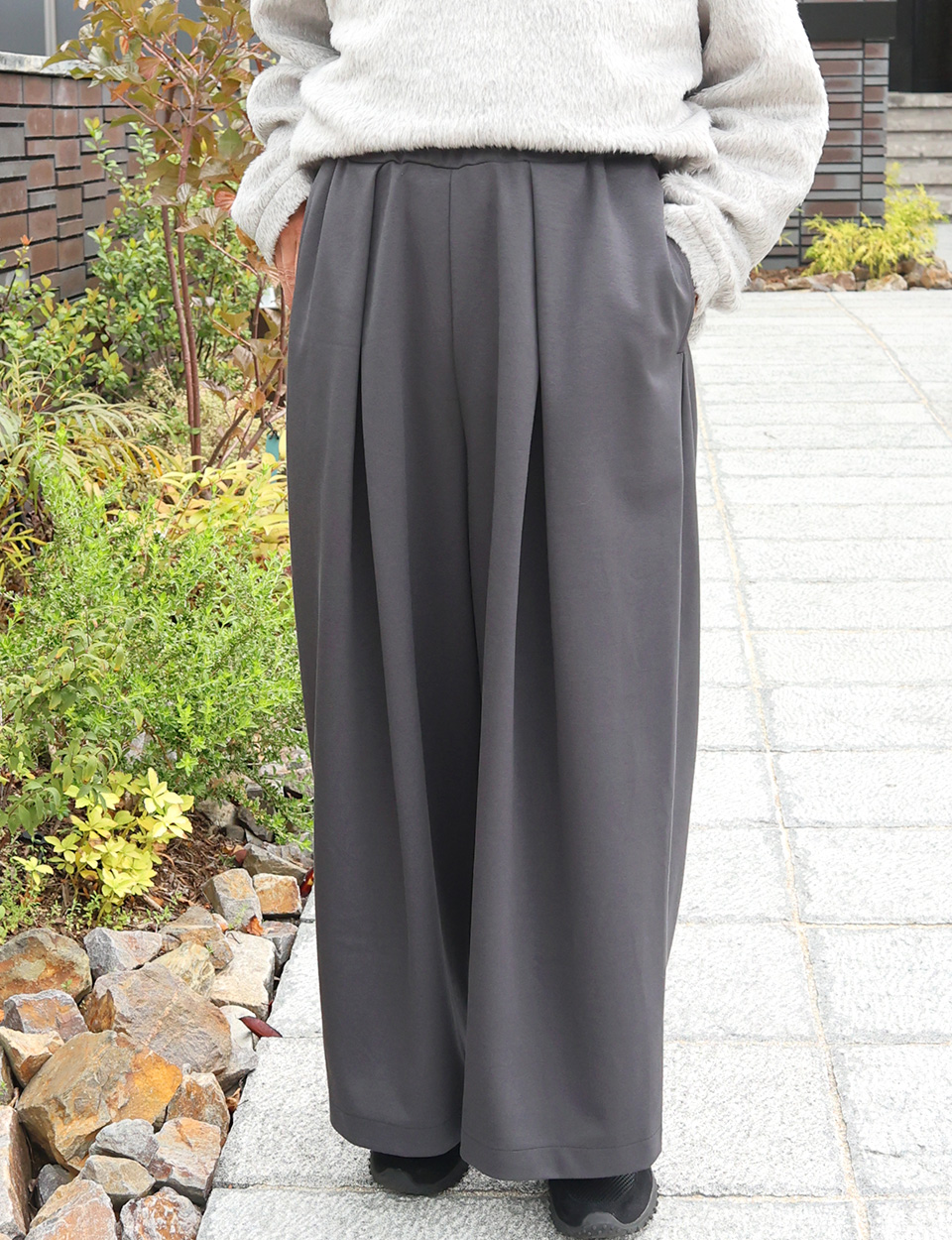 2026年9月のフリーパターン PT-753 変わりタックパンツ