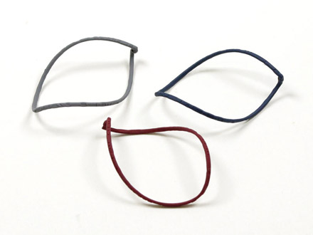 メタルカラーコートパーツ 下り雫捻り 約37×25mm